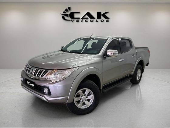 MITSUBISHI L200 TRITON 2.4 16V TURBO DIESEL SPORT HPE CD 4P 4X4 AUTOMÁTICO